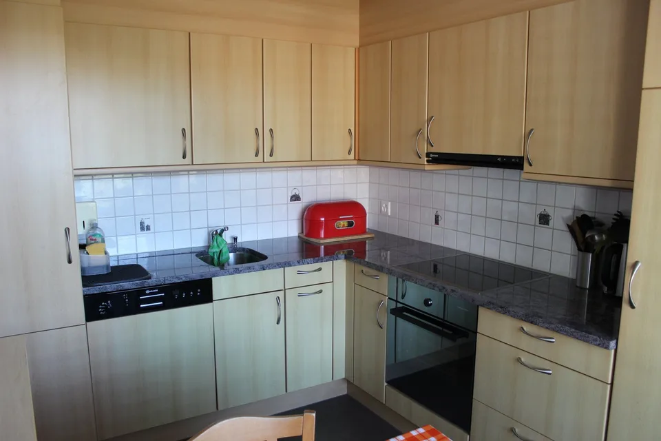 Appartement maisonnette 4,5 pièces, rénové et avec une vue merveilleuse – photo 5 sur 17