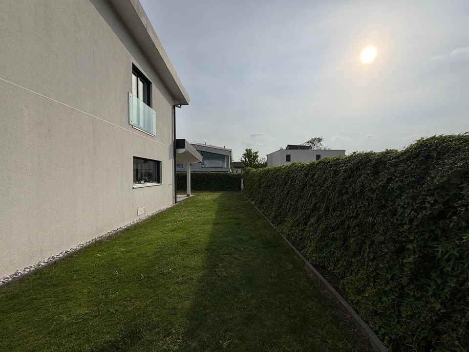 Villa unifamiliale moderne de 5,5 pièces avec jardin – photo 5 sur 26