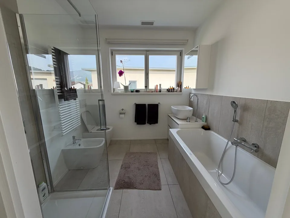 Villa unifamiliale moderne de 5,5 pièces avec jardin – photo 22 sur 26