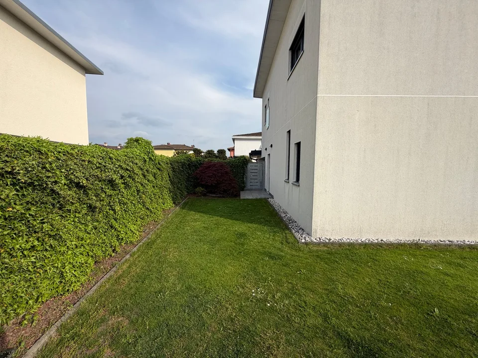 Villa unifamiliale moderne de 5,5 pièces avec jardin – photo 4 sur 26