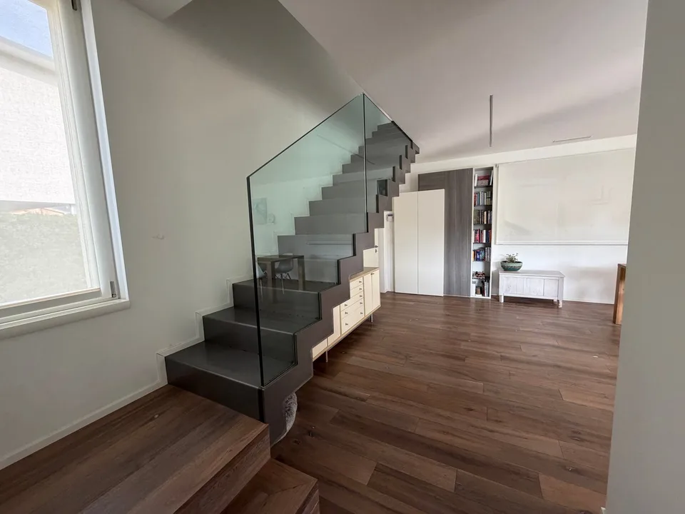 Villa unifamiliale moderne de 5,5 pièces avec jardin – photo 12 sur 26