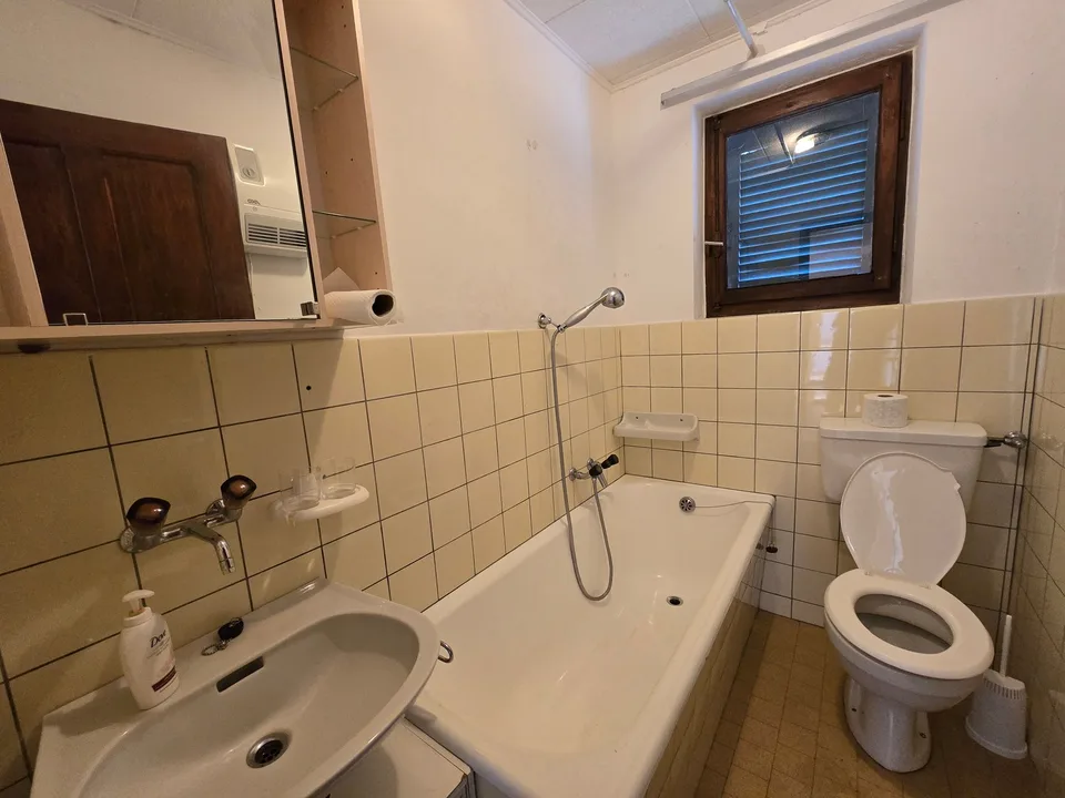Grande proprietà con vista lago panoramica e terreno edificabile – Foto 14 von 24