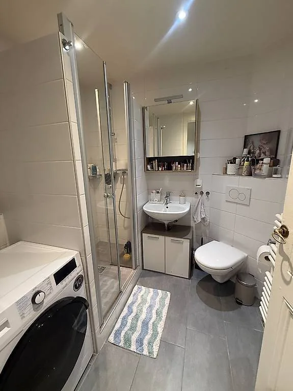 EAUX-VIVES - Appartamento 4 locali ?70 m² Mobili/Apparecchi in opzione – foto 4 di 12