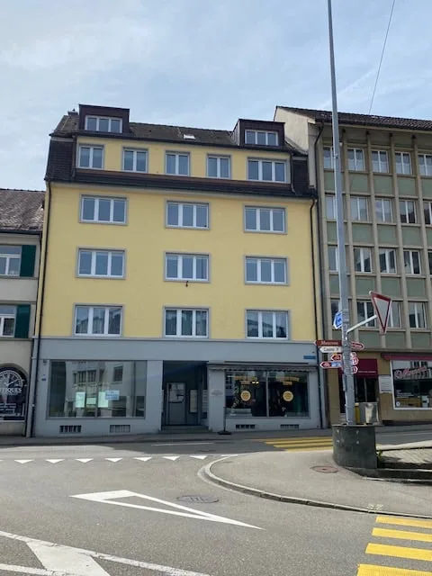 Representative office floor in the old town of Herisau 5.5 rooms – photo 2 of 10