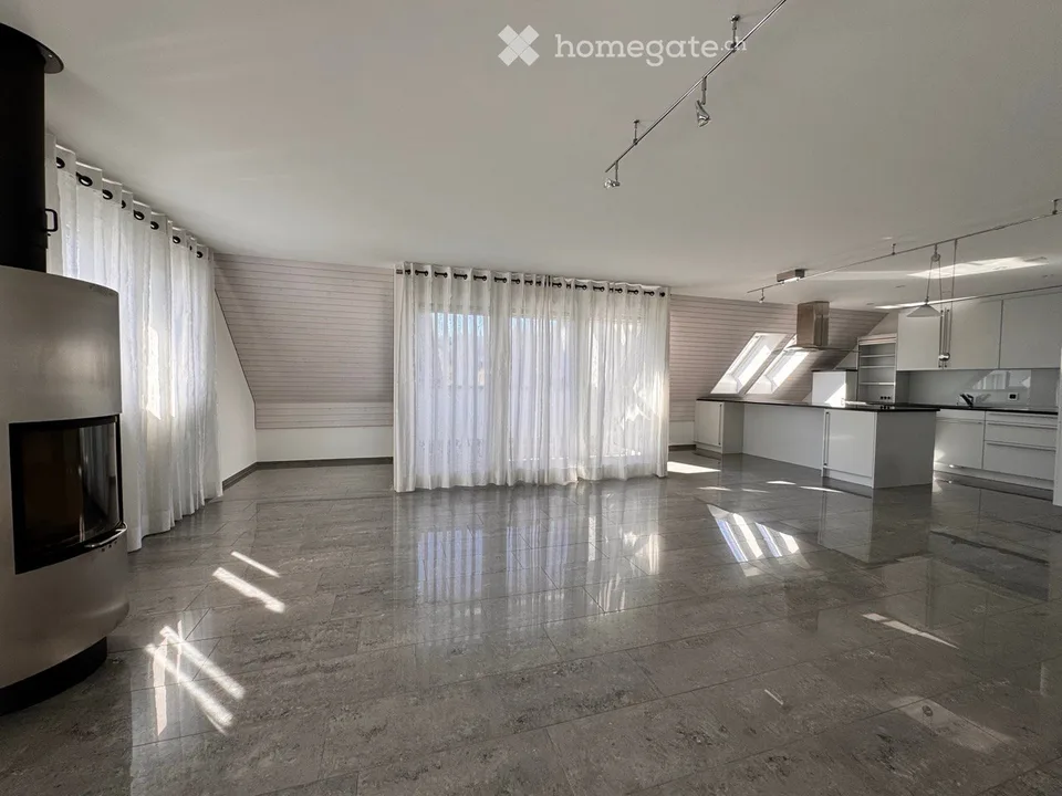 Grosszügige 4.5 Zimmer Maisonette Dachwohnung – 151 m², 2 Balkone & viel Tageslicht – Foto 7 von 30