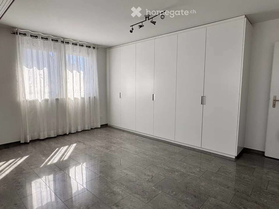 Grosszügige 4.5 Zimmer Maisonette Dachwohnung – 151 m², 2 Balkone & viel Tageslicht – Foto 9 von 30
