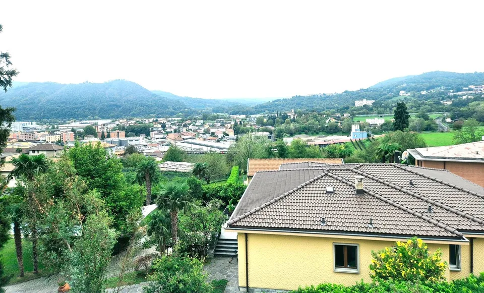 3.5 room apartment with open view – photo 3 of 10