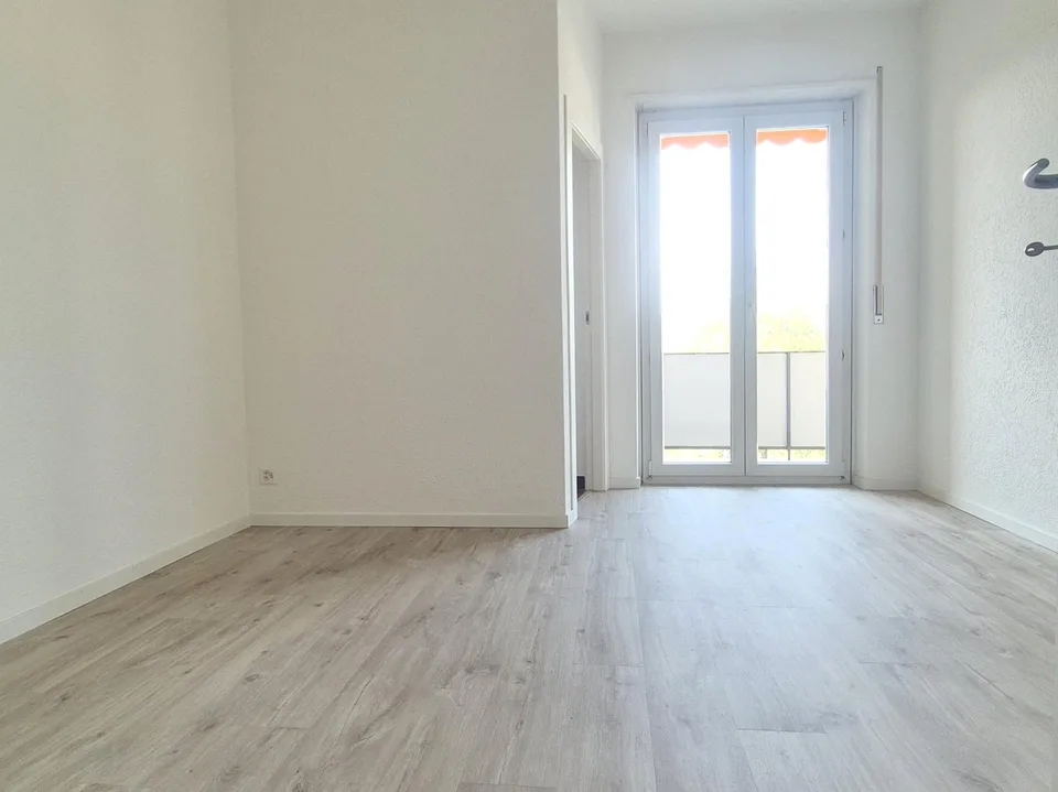 Apartment 3.5 rooms with a view – photo 4 of 8