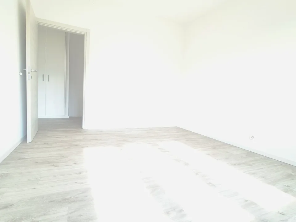 Apartment 3.5 rooms with a view – photo 7 of 8
