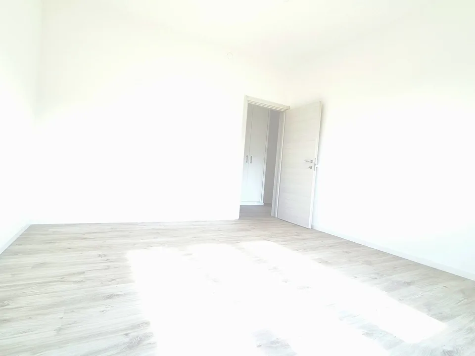 Apartment 3.5 rooms with a view – photo 8 of 8