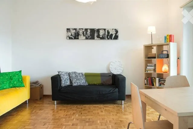 Suche Nachmieter - 3,5 Zimmer Chiasso Zentrum mit Balkon – Foto 2 von 5