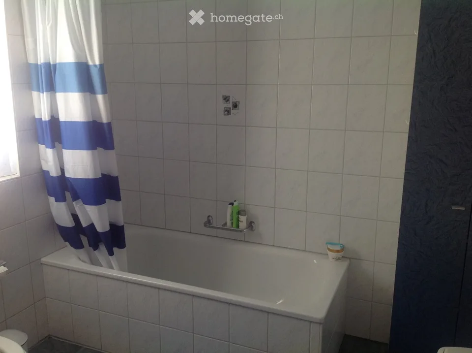 Geräumiges Duplex von 5½ Zimmern mit Galerie, überdachtem Balkon und Garage – Foto 7 von 8