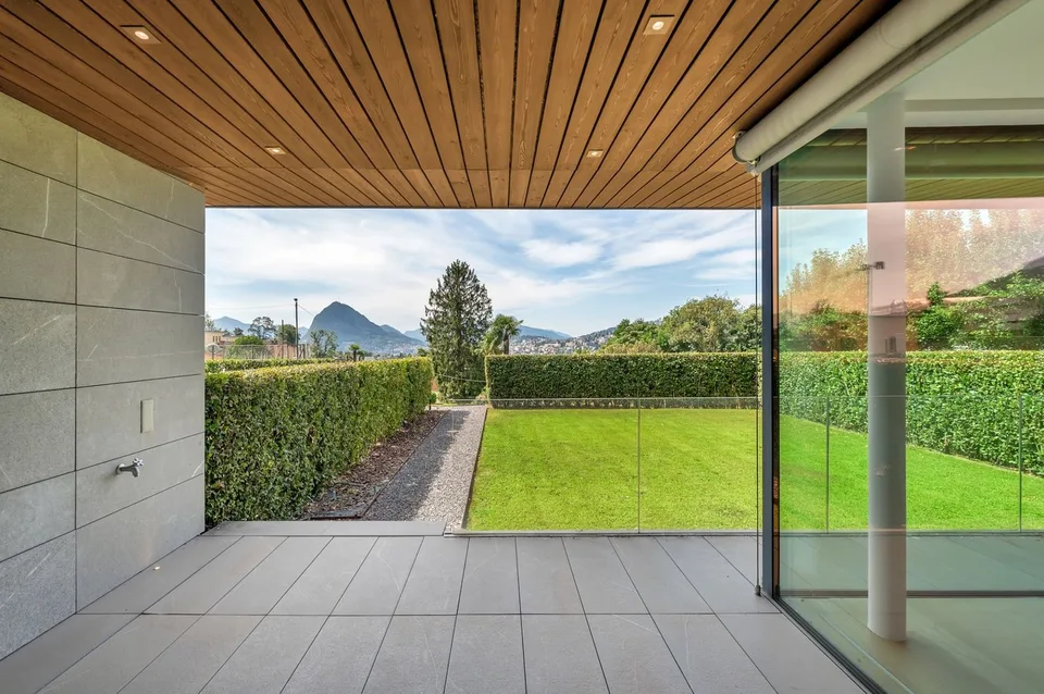 LUXURIÖSES 4,5-ZIMMER-HAUS MIT GARTEN – Foto 7 von 13