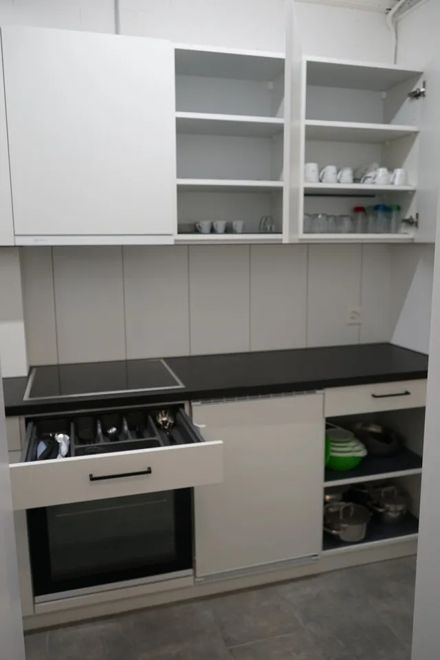 Vielseitiger Gewerberaum mit Atelier-Charakter in Eschenz – Foto 6 von 8