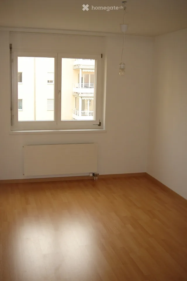 Appartamento di 5,5 locali appena ristrutturato a Baar – foto 6 di 8