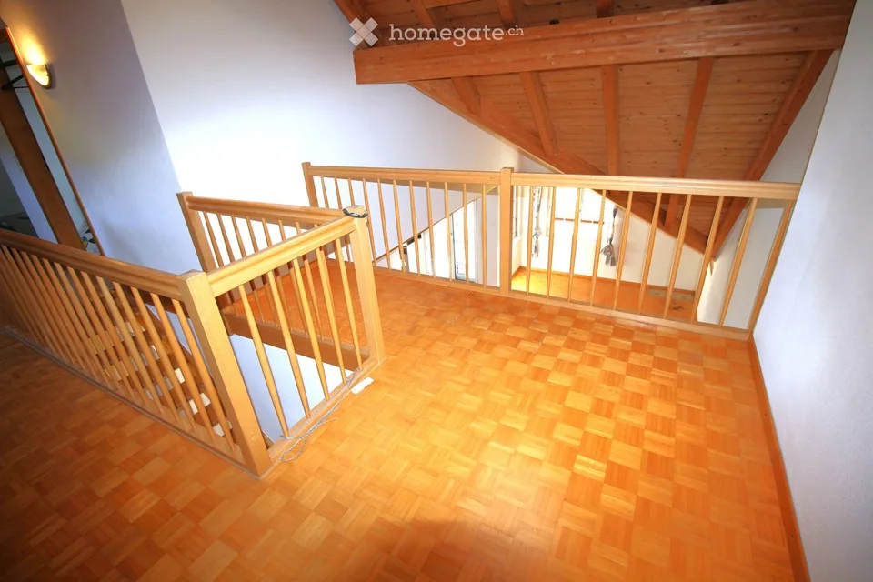 Charmante maisonnette 6,5 pièces avec galerie, balcon et belle vue à Gebertingen – photo 7 sur 12