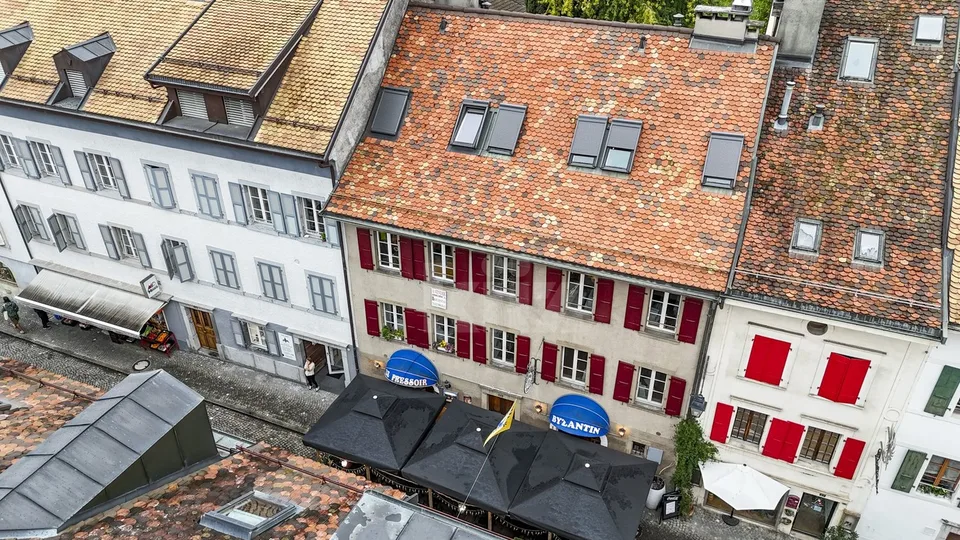 Charmanter Duplex mit schöner Terrasse und Seeblick – Foto 12 von 13