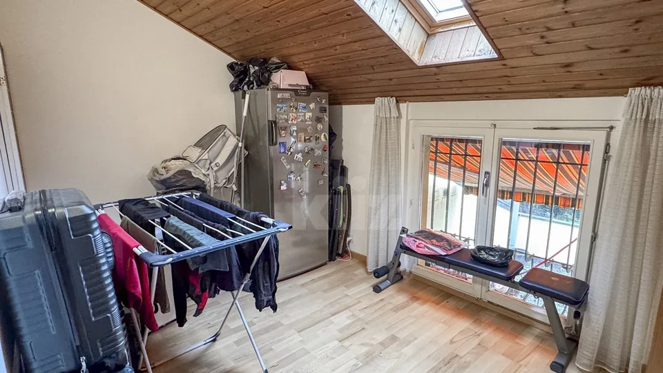 Charmanter Duplex mit schöner Terrasse und Seeblick – Foto 7 von 13