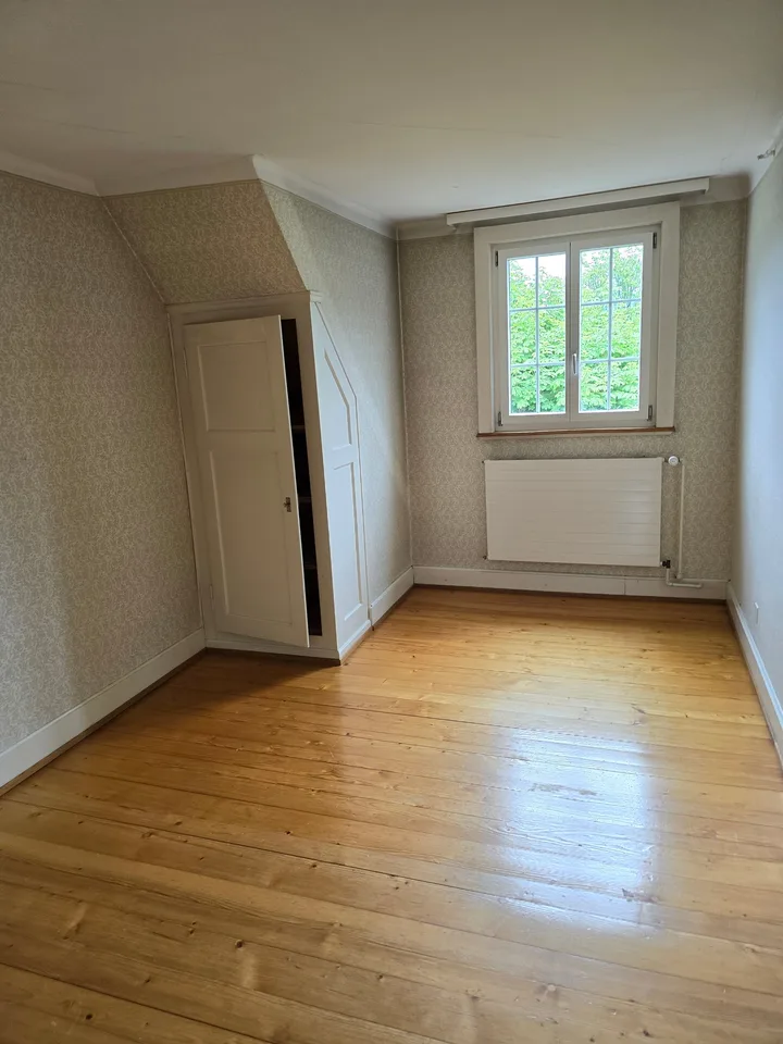 Charmante Altbau-Maisonettewohnung in einer Villa – Foto 7 von 22