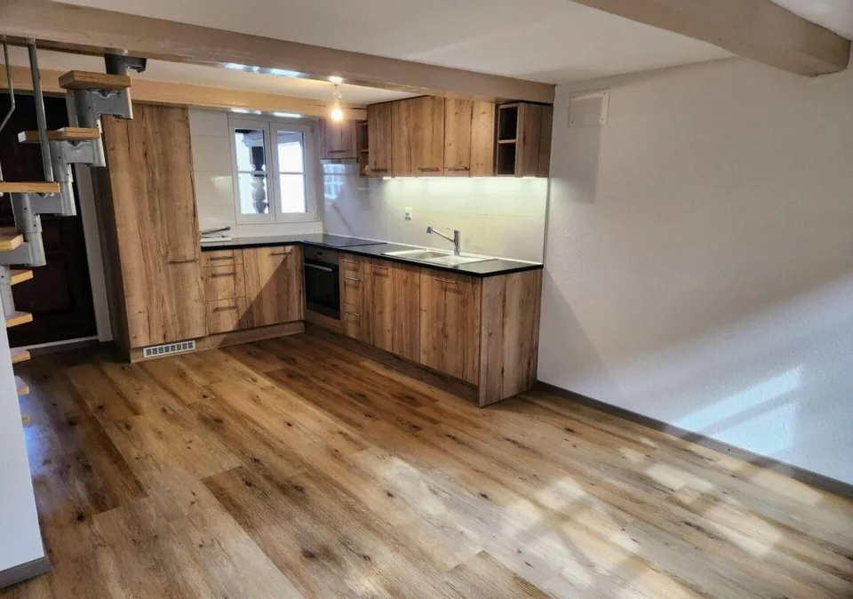 Casa di appartamenti con 3 appartamenti e spazio commerciale vicino alla stazione - Dorfstrasse 15 + 15a, Seftigen – foto 7 di 12