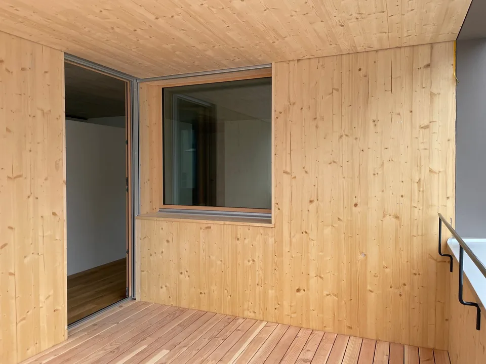 Grosszügige moderne 2.5-Zimmerwohnung – Foto 10 von 14