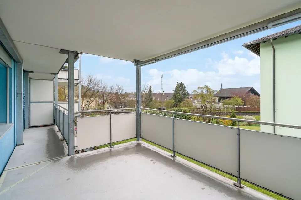 Gepflegte 4.5-Zimmer-Wohnung mit Balkon in Bülach – Foto 5 von 11
