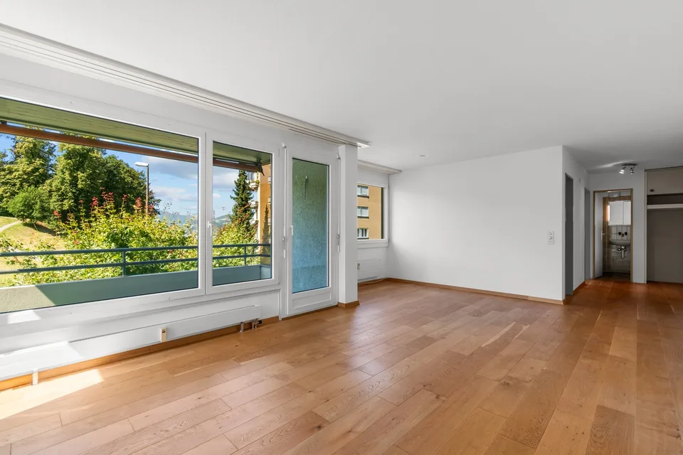 Gepflegte 2.5 Zimmer-Wohnung im Würzenbachquartier – Foto 3 von 12