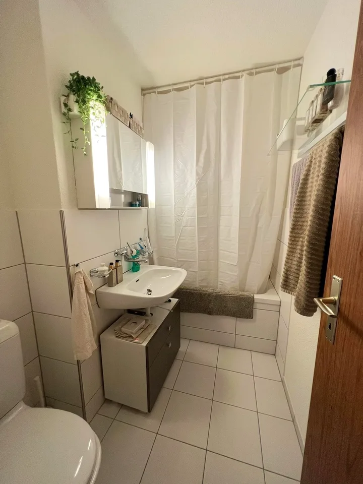 Schöne 2-Zimmerwohnung in gepflegter Überbauung – Foto 3 von 7