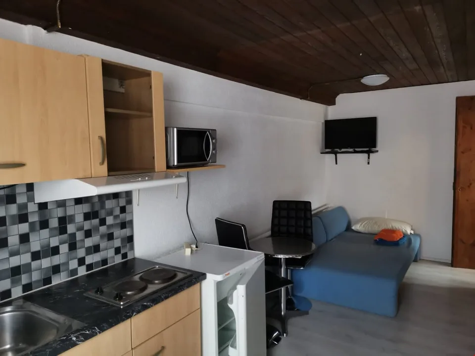 Studi arredati in posizione centrale da CHF 490.00 – foto 3 di 5