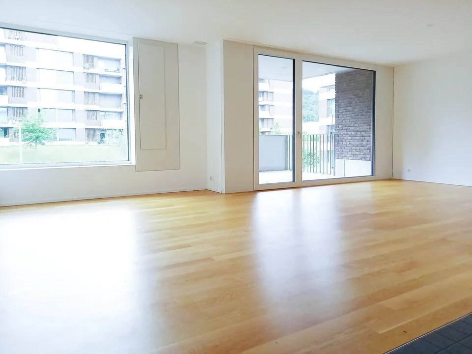 komfortable 3.5-Zimmerwohnung, gut mit ÖV erschlossen – Foto 3 von 9