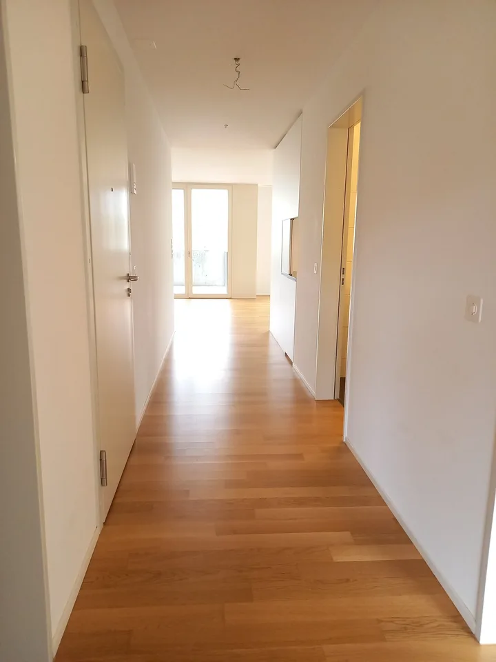 komfortable 3.5-Zimmerwohnung, gut mit ÖV erschlossen – Foto 4 von 9