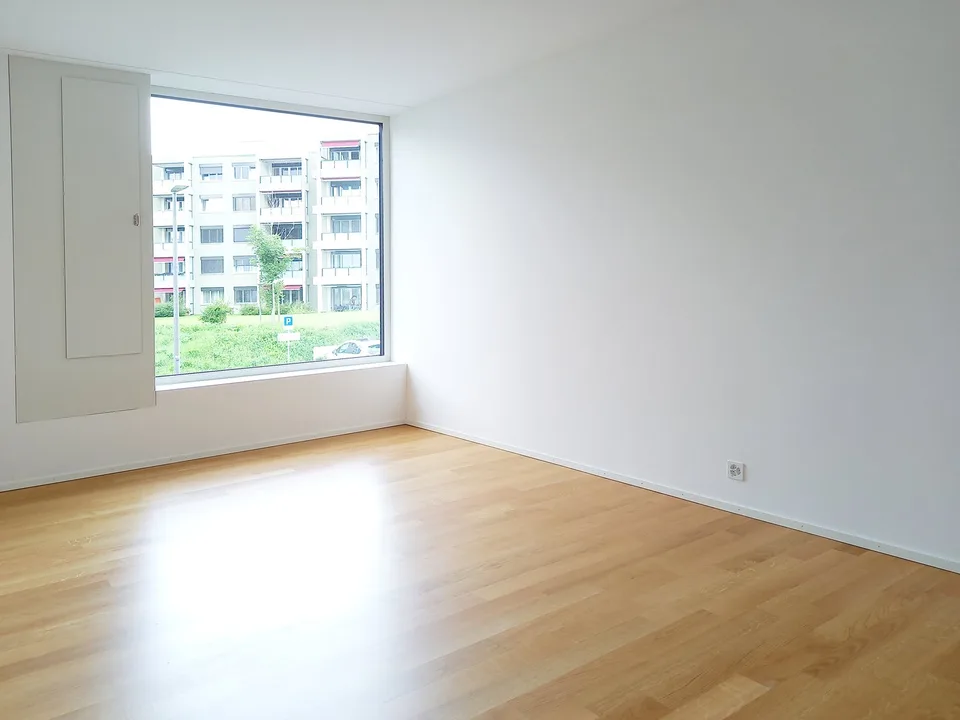 komfortable 3.5-Zimmerwohnung, gut mit ÖV erschlossen – Foto 6 von 9