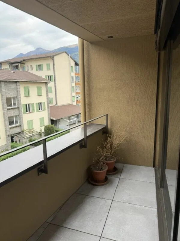 Wir vermieten eine große und moderne 2.5-Zimmer-Wohnung in der Innenstadt – Foto 10 von 16