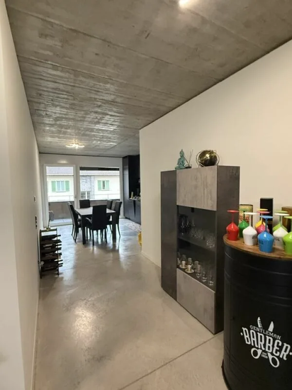 Wir vermieten eine große und moderne 2.5-Zimmer-Wohnung in der Innenstadt – Foto 6 von 16