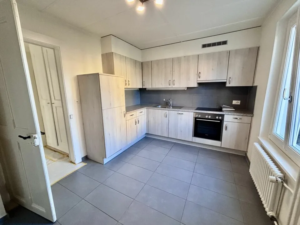 Wohnung mit 3.5 Zimmern – Foto 3 von 7