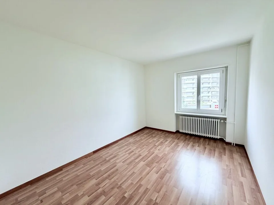 APPARTEMENT LUMINEUX DE 3.0 PIÈCES AVEC BALCON ET VUE DÉGAGÉE ! – photo 3 sur 7