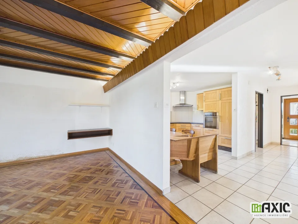 Grande maison familiale en pleine nature, terrain 1 750 m² - Movelier – Foto 7 von 13
