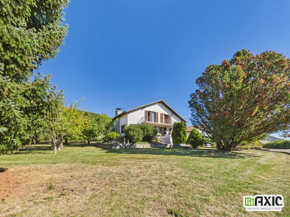 Grande maison familiale en pleine nature, terrain 1 750 m² - Movelier – Foto 2 von 13