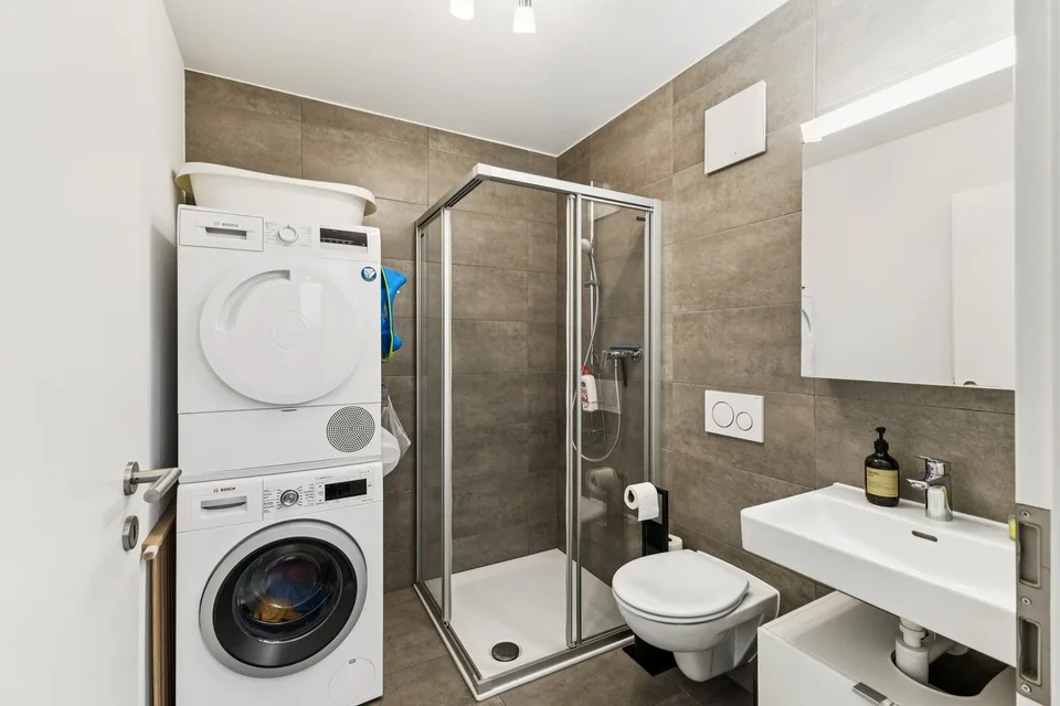 Casa a schiera contemporanea di 6.5 locali a Sugiez – foto 7 di 13