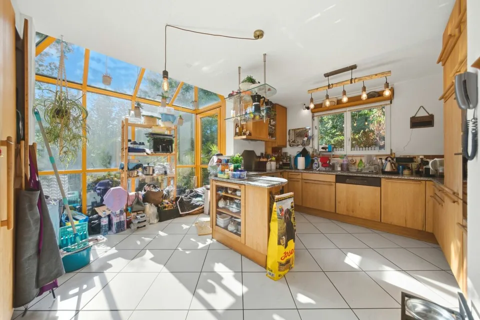 8 Zimmer Einfamilienhaus in Seeberg – Foto 4 von 13