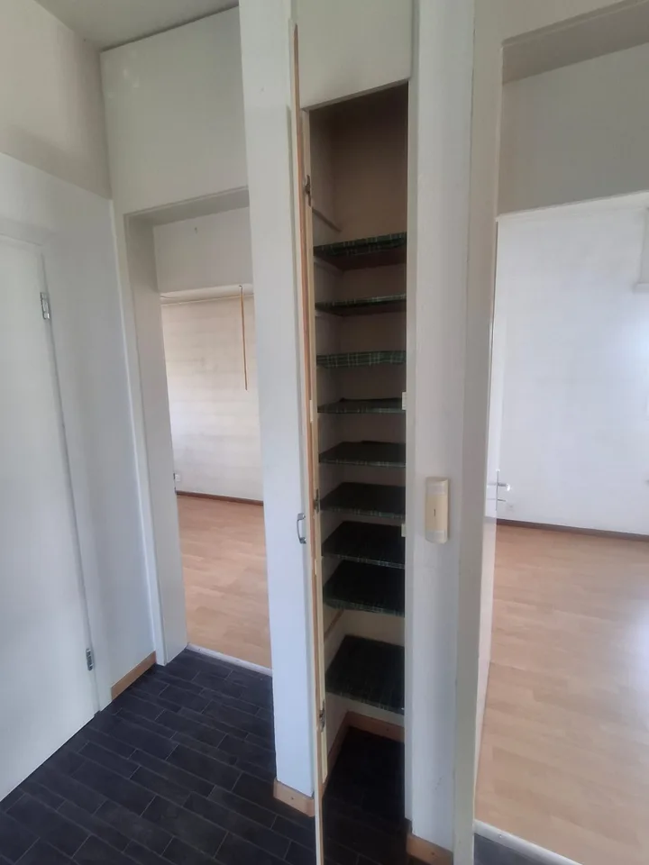 Prächtige 5.5-Zimmer-Dachwohnung mit Panoramablick – La Chaux-de-Fonds – Foto 18 von 21