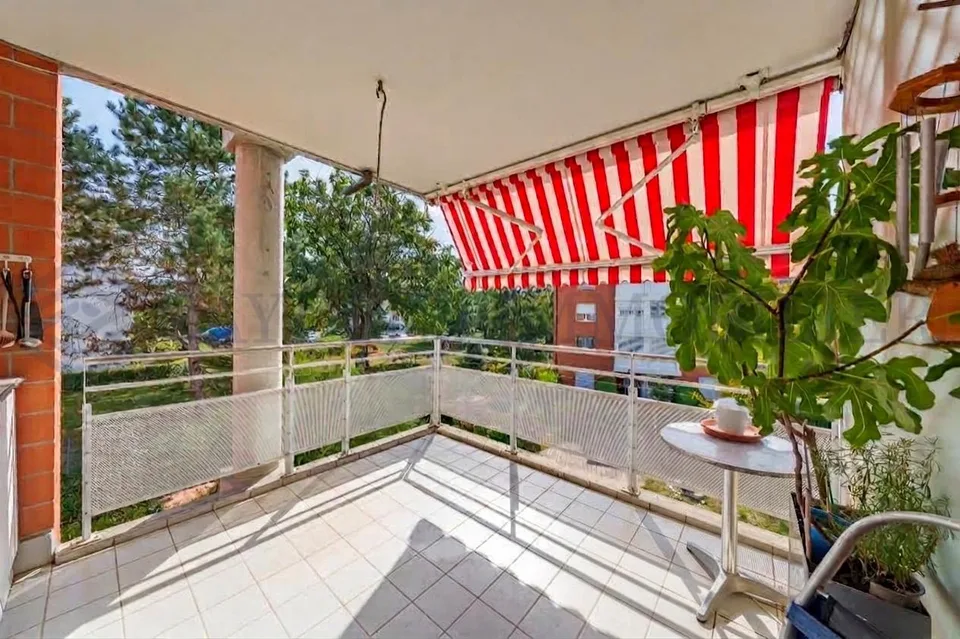 Exklusiv! Charmantes 5-Zimmer-Wohnung im Herzen von Onex – Foto 5 von 13