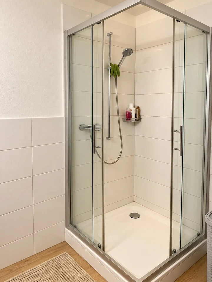 Charmante 2.5-Zimmer-Wohnung im Herzen von Hombrechtikon – zentral und dennoch ruhig! – Foto 7 von 12
