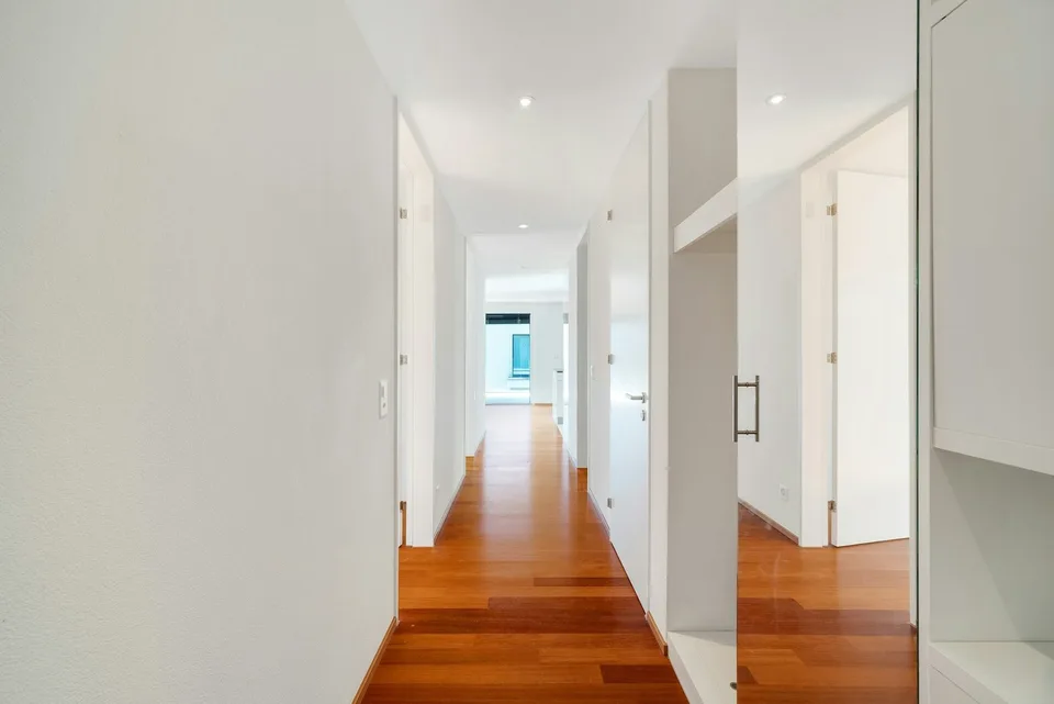 Vista panoramica incontra comfort abitativo - La tua nuova casa a Höngg – foto 8 di 13