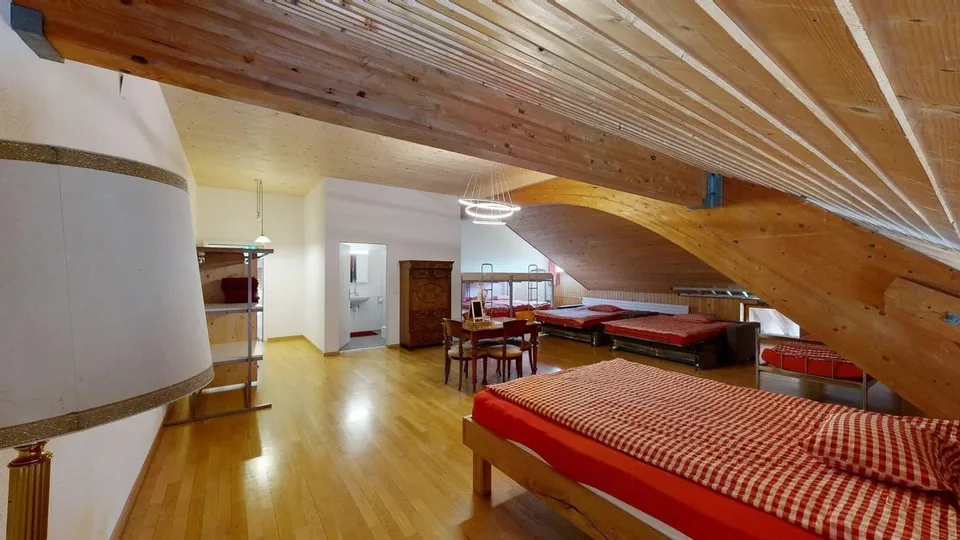 Mountain House with Restaurant & Hotel – photo 10 of 13