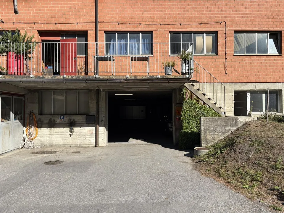 Mehr Platz gefällig? Grosszügige Lagerfläche in Domat/Ems zu vermieten – Foto 8 von 10