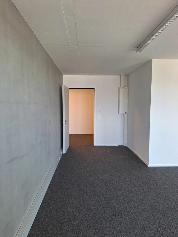 Office space with 43 m² in an attractive location – photo 3 of 3