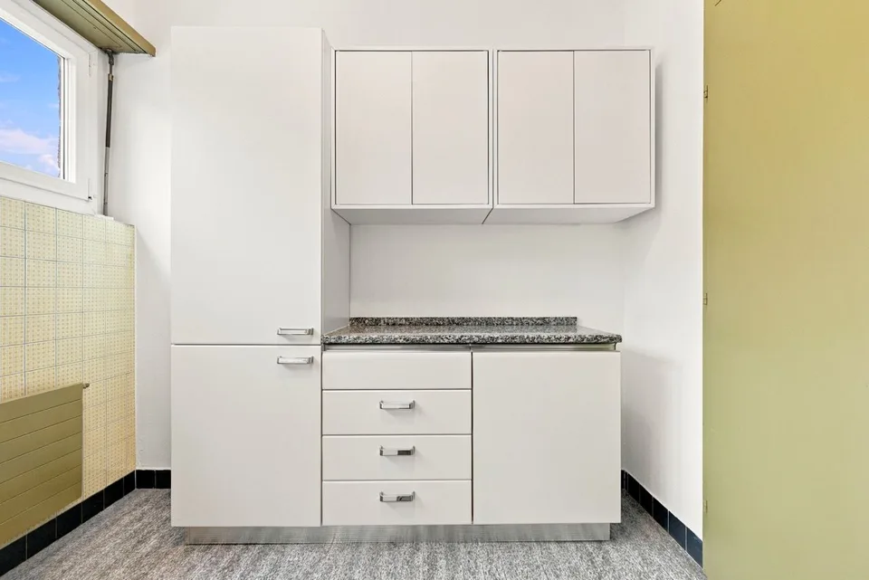 Affittasi appartamento 3.5 locali parzialmente ristrutturato e arredato – Foto 5 von 8