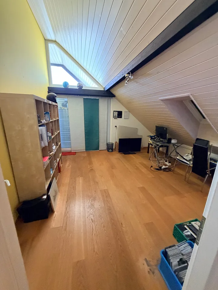 Geräumige 5-Zimmer-Maisonette-Wohnung in Allschwil – Foto 9 von 10