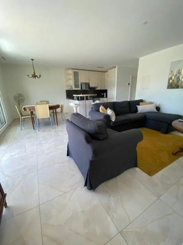 PW - 2.5-Zimmer-Wohnung möbliert – Foto 4 von 8